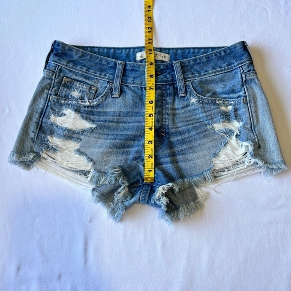Abercrombie and Fitch Cut-Off Jean  shorts sz 25 - Picture 7 of 7